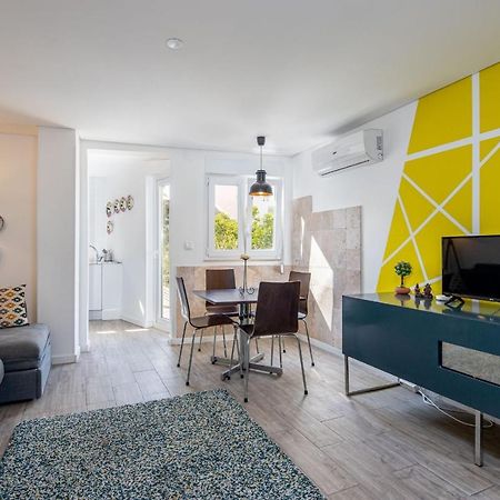 Designer Flats In Lapa By Lovelystay Lisbon Exterior photo