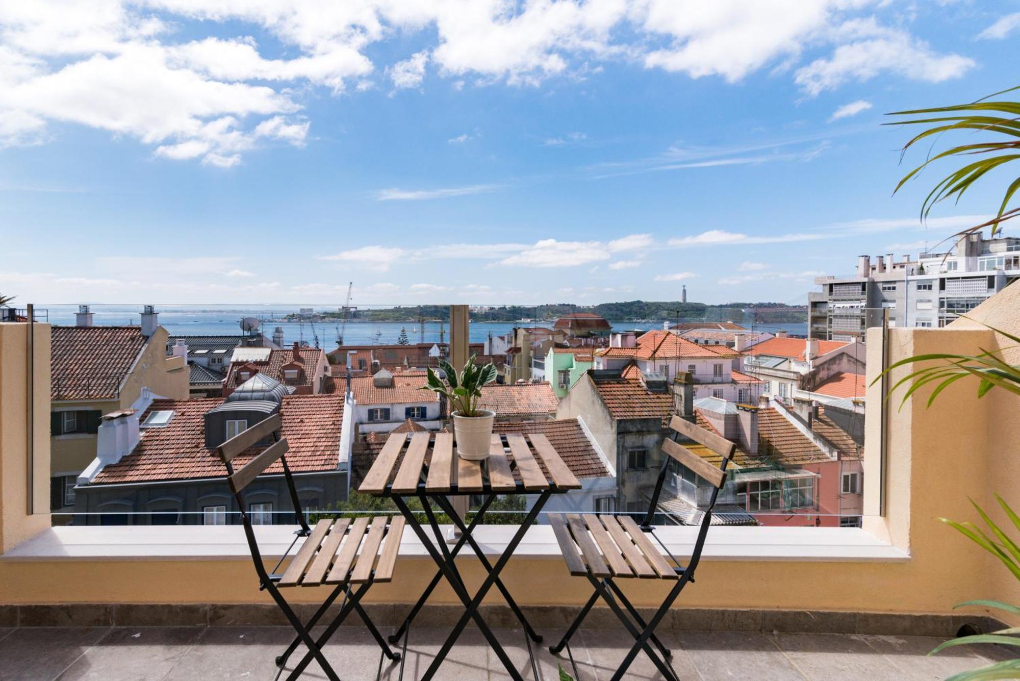 Designer Flats In Lapa By Lovelystay Lisbon Exterior photo